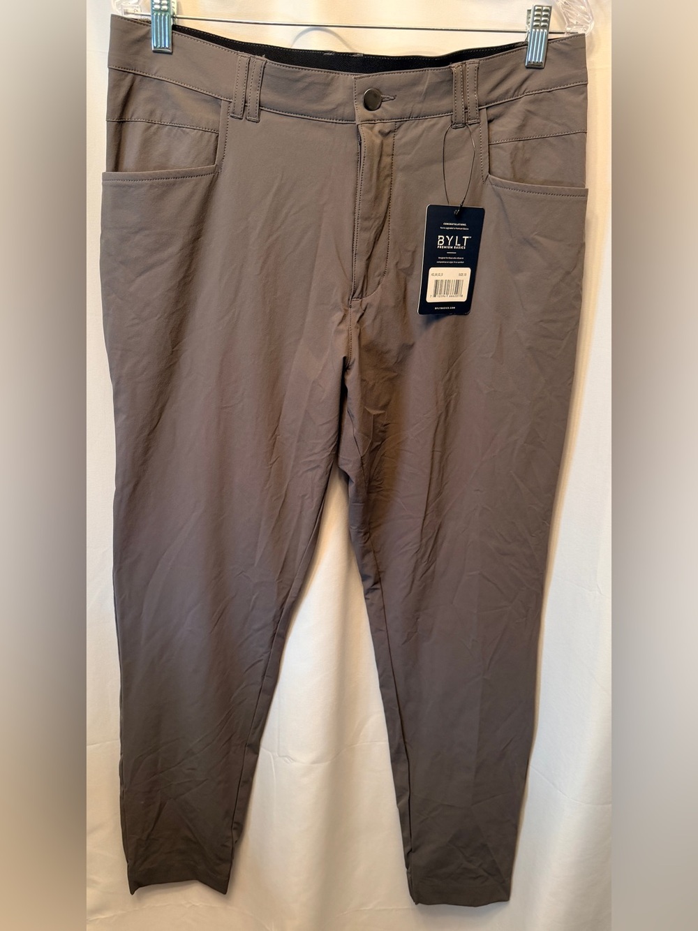NWT BYLT Basics Ace Jogger Size 33x30 Fawn Green Gray Stretch Nylon Casual